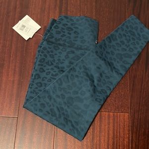 Beyond Yoga Leopard Jacquard Legging